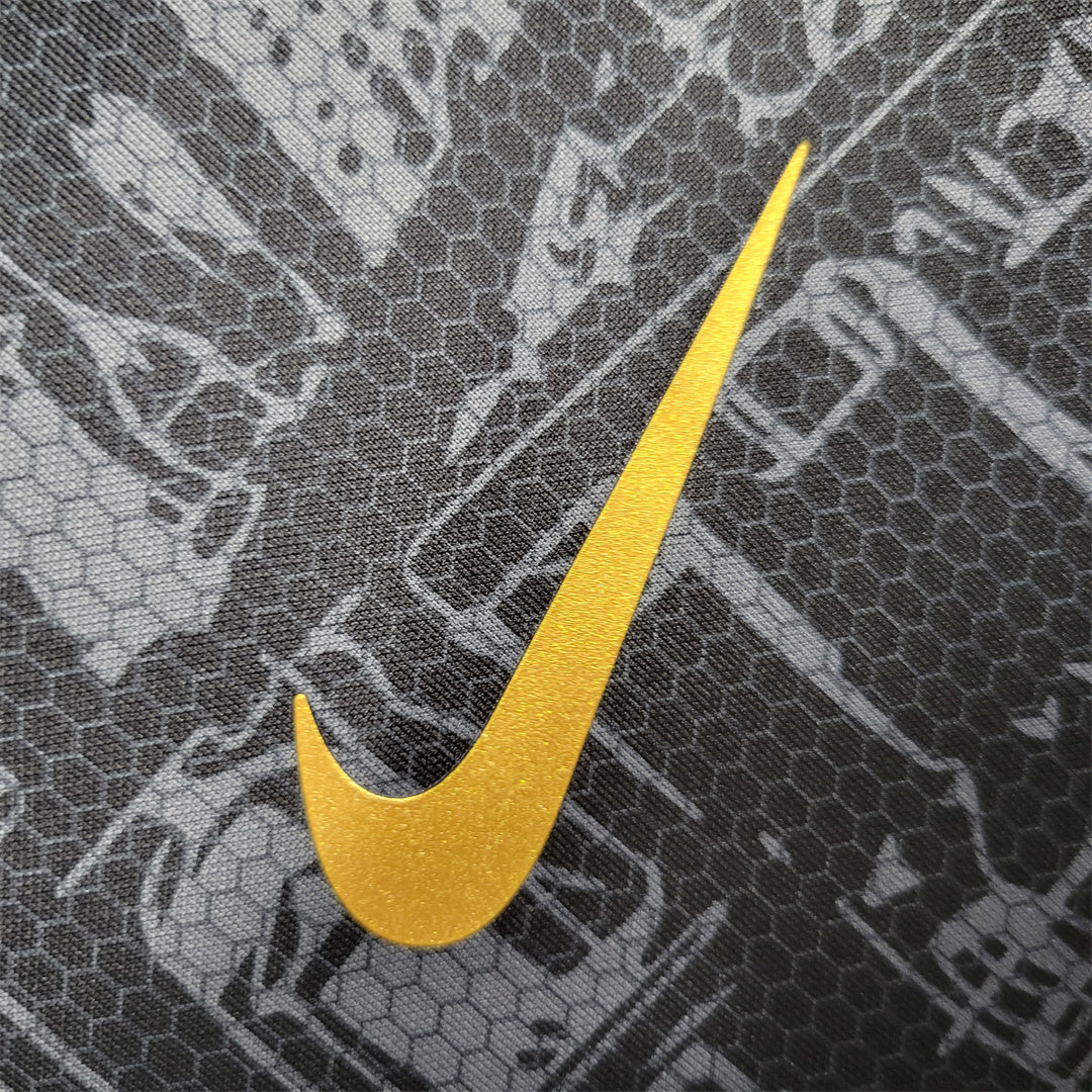 23-24 BARCELONA BLACK & GOLD LIMITED EDITION